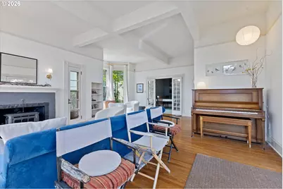 7608 S Hood Ave, Portland, OR 97219 - Photo 9