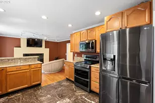 20762 SW Longacre St, Beaverton, OR 97003 - Photo 11
