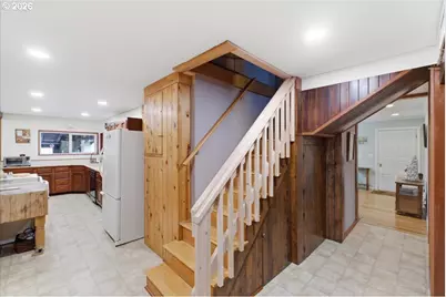 1115 Juniper St, Sweet Home, OR 97386 - Photo 3