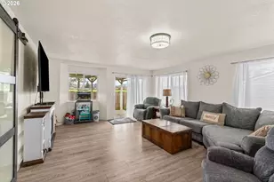 4033 Hanna St, Roseburg, OR 97471 - Photo 13