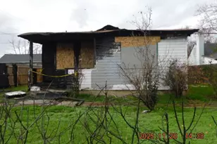 811 Narregan St, Medford, OR 97501 - Photo 1