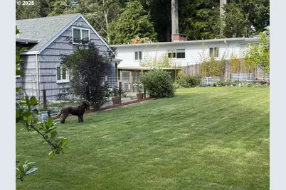 1149 Juniper Ave, Coos Bay, OR 97420 - Photo 43