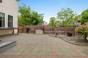 726 NW Harvest Moon Dr, Hillsboro, OR 97124 - Photo 37