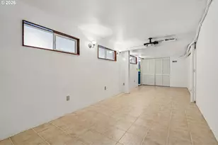 9567 SW Spring Crest Dr, Portland, OR 97225 - Photo 35