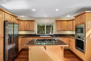 9567 SW Spring Crest Dr, Portland, OR 97225 - Photo 19
