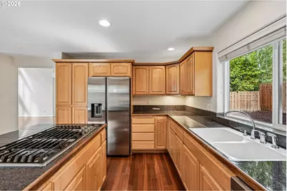 9567 SW Spring Crest Dr, Portland, OR 97225 - Photo 17