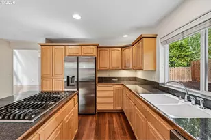 9567 SW Spring Crest Dr, Portland, OR 97225 - Photo 17