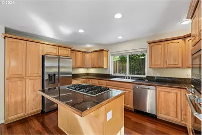 9567 SW Spring Crest Dr, Portland, OR 97225 - Photo 21