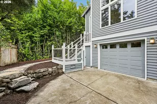 9567 SW Spring Crest Dr, Portland, OR 97225 - Photo 3