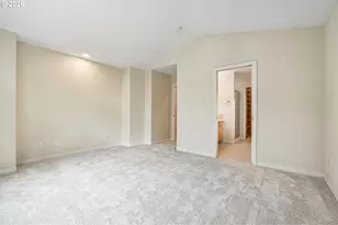 9567 SW Spring Crest Dr, Portland, OR 97225 - Photo 29