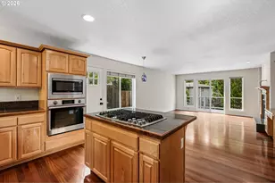 9567 SW Spring Crest Dr, Portland, OR 97225 - Photo 15