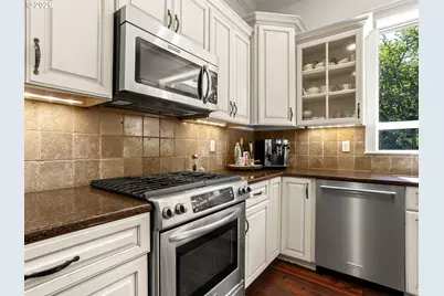 8755 SE Kingswood Way, Damascus, OR 97089 - Photo 7