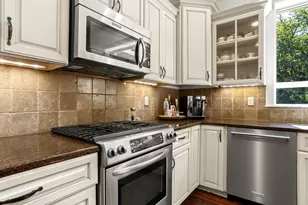 8755 SE Kingswood Way, Damascus, OR 97089 - Photo 7