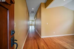 736 SE St Andrews Ln, Dallas, OR 97338 - Photo 5