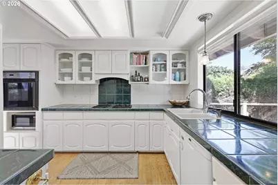 15625 NE Fargo Ct, Portland, OR 97230 - Photo 11