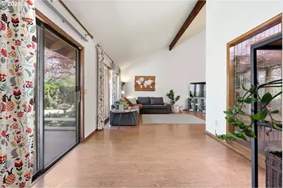 15625 NE Fargo Ct, Portland, OR 97230 - Photo 9