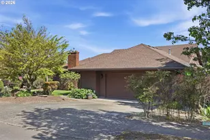 15625 NE Fargo Ct, Portland, OR 97230 - Photo 3