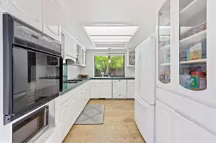 15625 NE Fargo Ct, Portland, OR 97230 - Photo 13