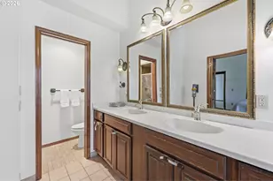 15625 NE Fargo Ct, Portland, OR 97230 - Photo 31