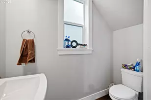 3566 Nestucca Loop, Eugene, OR 97408 - Photo 13