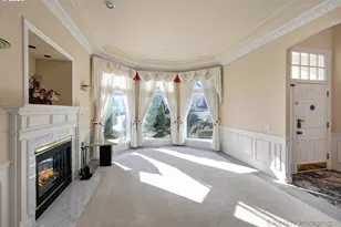 17549 SW Kemmer View Ct, Beaverton, OR 97007 - Photo 5