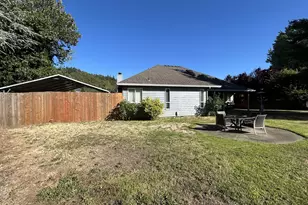 251 Martha Dr, Winchester, OR 97495 - Photo 39