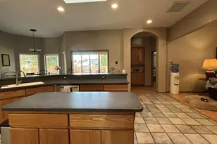 251 Martha Dr, Winchester, OR 97495 - Photo 11