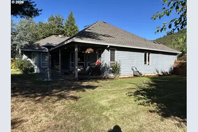 251 Martha Dr, Winchester, OR 97495 - Photo 35