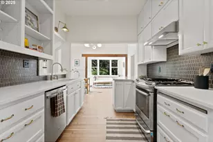 1912 NE 11th Ave, Portland, OR 97212 - Photo 5