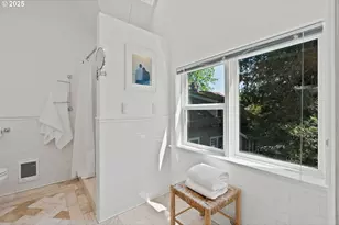 1912 NE 11th Ave, Portland, OR 97212 - Photo 17