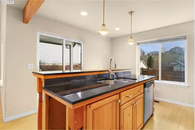 4467 Melody Ln, Roseburg, OR 97471 - Photo 9
