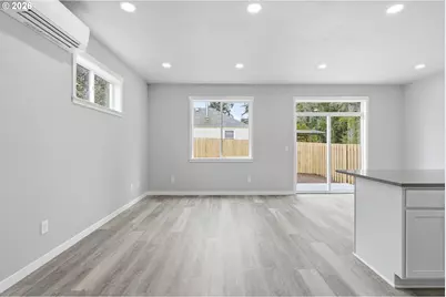 3155 NE 117th Ave, Portland, OR 97220 - Photo 9