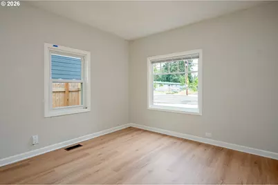 12106 SE Market St, Portland, OR 97216 - Photo 9