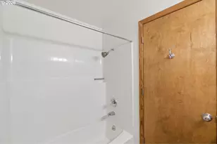 9350 SW Julia Pl, Tigard, OR 97224 - Photo 17