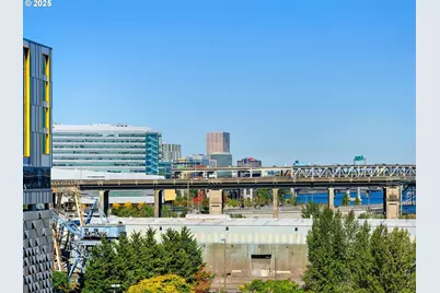 3570 S River Pkwy #805, Portland, OR 97239 - Photo 15