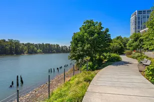 3570 S River Pkwy, Portland, OR 97239 - Photo 15