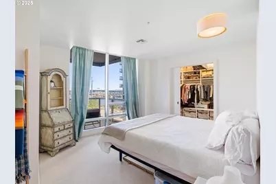 3570 S River Pkwy #805, Portland, OR 97239 - Photo 9