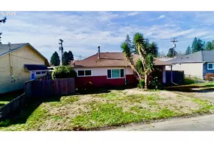 403 Linden Ln, Brookings, OR 97415 - Photo 1