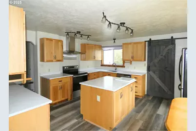 47615 Oregon Coast Hwy, Bandon, OR 97411 - Photo 11
