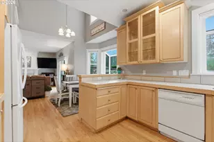 16096 SE Flavel Dr, Portland, OR 97236 - Photo 13