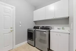 16096 SE Flavel Dr, Portland, OR 97236 - Photo 7