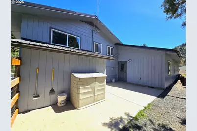 306 Adam Dr, Canyon City, OR 97820 - Photo 3