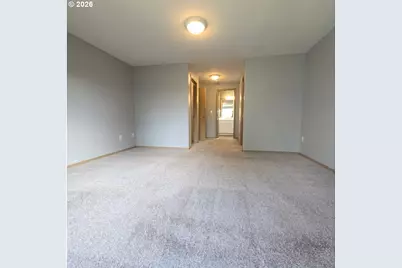 8550 N Allegheny Ave, Portland, OR 97203 - Photo 15