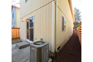 8550 N Allegheny Ave, Portland, OR 97203 - Photo 29