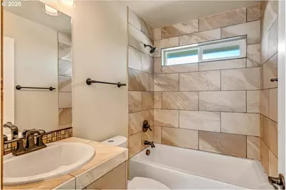 430 NW 5th St, Newport, OR 97365 - Photo 17