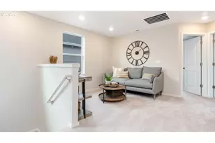 332 Greencrest St NE, Salem, OR 97301 - Photo 15