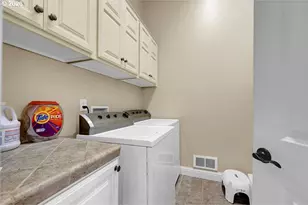 935 Hemlock St, Florence, OR 97439 - Photo 29