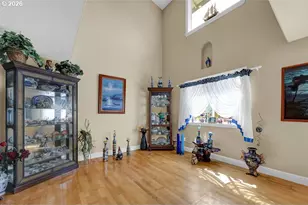 935 Hemlock St, Florence, OR 97439 - Photo 9