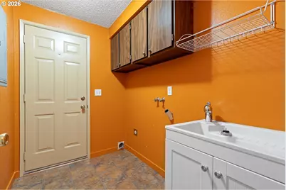 4611 SE La Cour Ct, Milwaukie, OR 97267 - Photo 17