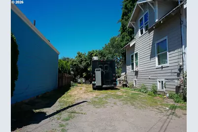 667 Cupids Ct, Woodburn, OR 97071 - Photo 3